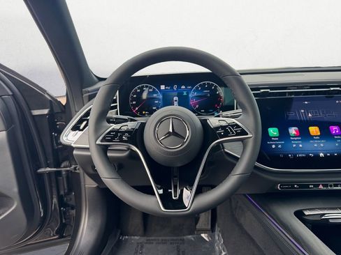 New 2026 Mercedes-Benz E 350 4MATIC Sedan image 12