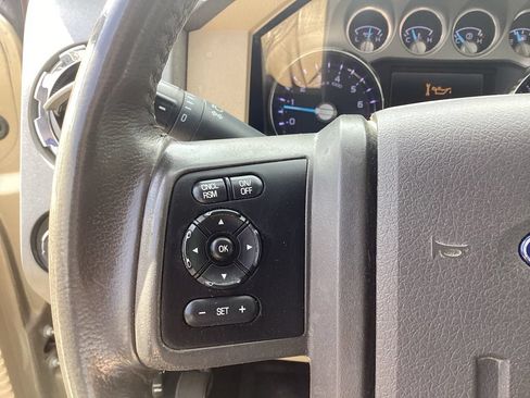 Used 2011 Ford F250 Lariat w/ Lariat Interior Pkg AWD/4WD image 11