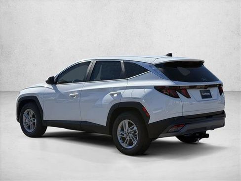 New 2026 Hyundai Tucson SE image 8