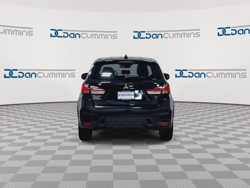 Used 2025 Mitsubishi Outlander Sport ES AWD/4WD image 7