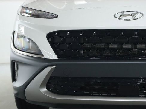 Used 2022 Hyundai Kona Limited w/ Cargo Package image 6