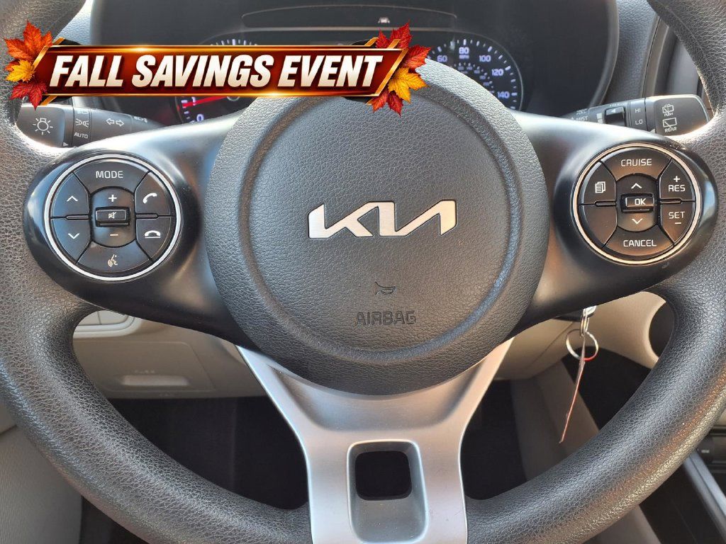 Certified 2022 Kia Soul LX w/ Technology Package FWD image 15