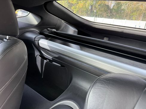 Used 2009 Nissan 370Z Touring image 23