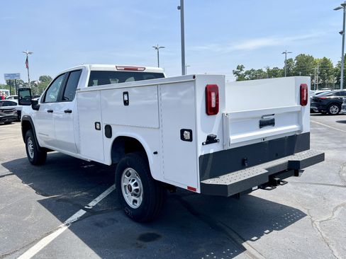 New 2025 GMC Sierra 2500 Pro w/ Convenience Package image 3