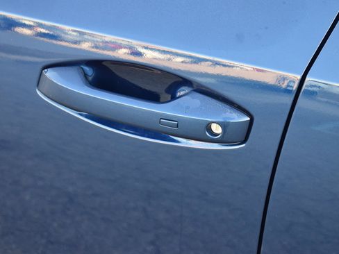 Used 2026 Nissan Kicks SV w/ Cold Weather Package FWD image 4