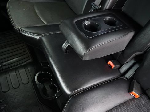 Used 2016 RAM 2500 Laramie w/ Convenience Group AWD/4WD image 12
