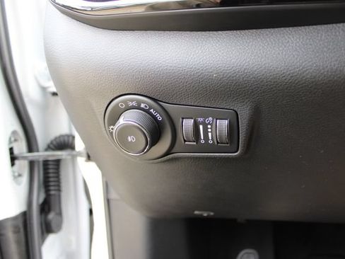 New 2026 Jeep Compass Limited w/ Sun, Sound & Navigation Group AWD/4WD image 16