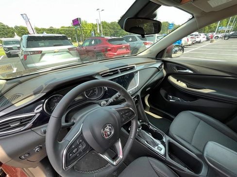 Used 2023 Buick Encore GX Preferred w/ Cold Weather Comfort Package FWD image 11