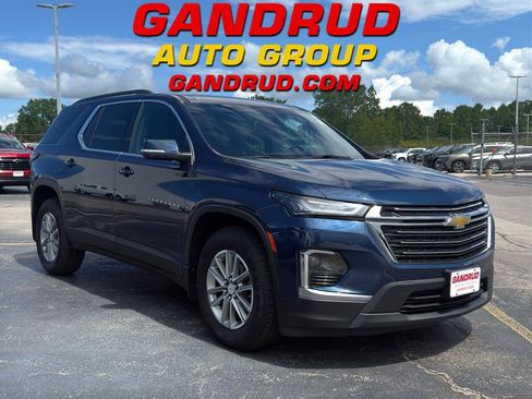 Used 2023 Chevrolet Traverse LT w/ LPO, Floor Liner Package AWD/4WD image 1