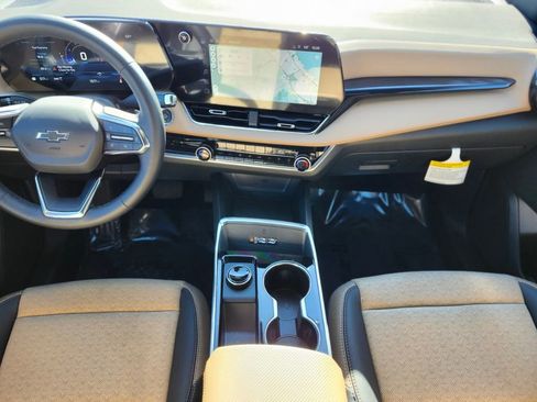 Used 2026 Chevrolet Equinox ACTIV w/ Convenience Package III AWD/4WD image 12