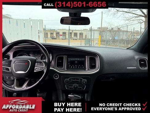 Used 2021 Dodge Charger SXT w/ Leather Interior Group image 9