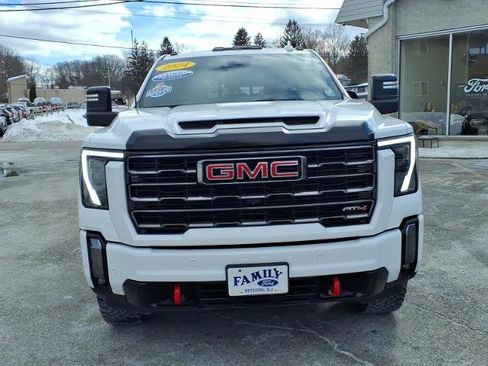 Used 2024 GMC Sierra 3500 AT4 w/ AT4 Premium Plus Package image 2