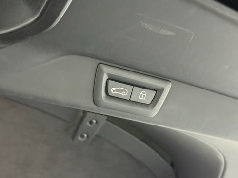 Used 2024 Rolls-Royce Cullinan AWD/4WD image 51