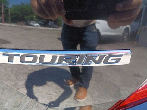 Used 2016 Honda Civic Touring image 25