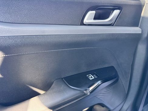 Used 2022 Kia K5 GT-Line w/ GT-Line FWD Premium Package image 2