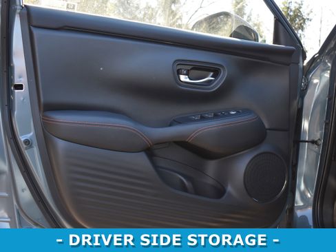 Certified 2025 Honda HR-V Sport image 5