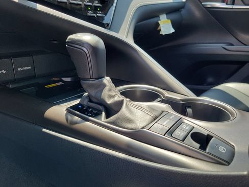 Used 2022 Toyota Camry SE w/ Audio Upgrade Package FWD image 31