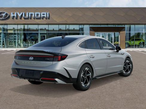 New 2026 Hyundai Sonata SEL FWD image 4