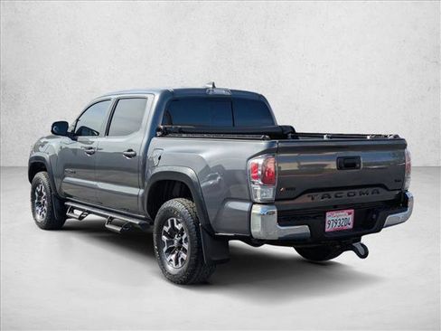 Used 2020 Toyota Tacoma TRD Off-Road AWD/4WD image 8