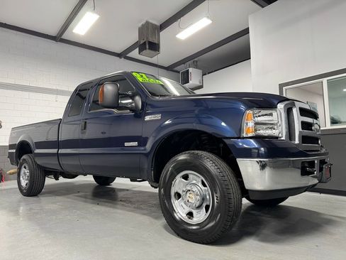 Used 2007 Ford F250 XLT image 2