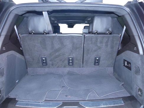 Used 2021 Cadillac Escalade Premium Luxury Platinum AWD/4WD image 33