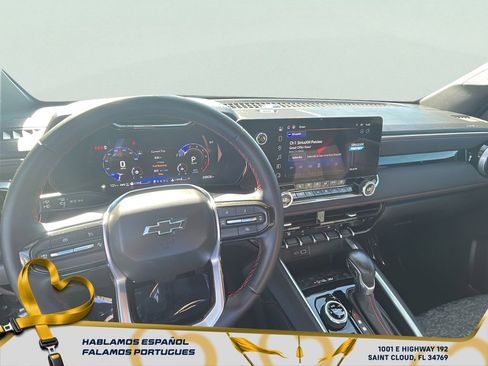 Used 2024 Chevrolet Colorado Z71 w/ Z71 Convenience Package 2 image 18