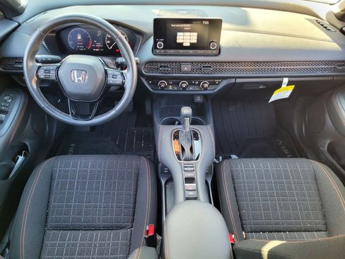 Used 2024 Honda HR-V Sport image 17