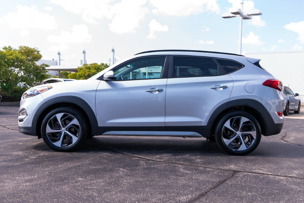 Used 2017 Hyundai Tucson Limited w/ Limited Ultimate Package 03 AWD/4WD image 4