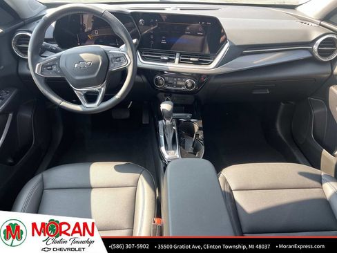 Certified 2024 Chevrolet Trax ACTIV w/ Driver Confidence Package FWD image 14