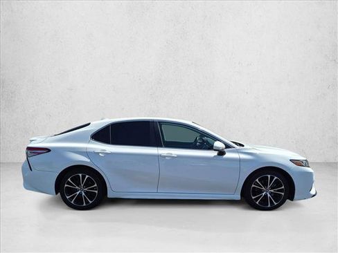 Certified 2019 Toyota Camry SE w/ Carpet Mat Package FWD image 7