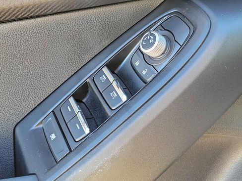 Used 2024 Subaru Crosstrek 2.5i Limited image 28