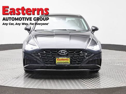 Used 2023 Hyundai Sonata SEL w/ Convenience Package FWD image 2