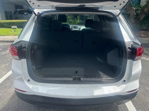 Used 2024 Chevrolet Equinox LS w/ LS Convenience Package FWD image 7