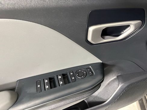 Used 2025 Kia K4 FWD image 20