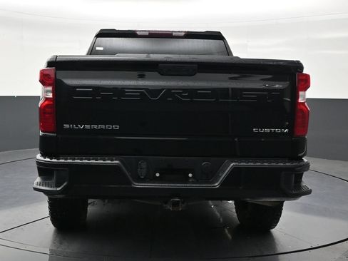 Used 2023 Chevrolet Silverado 1500 Custom Trail Boss AWD/4WD image 4