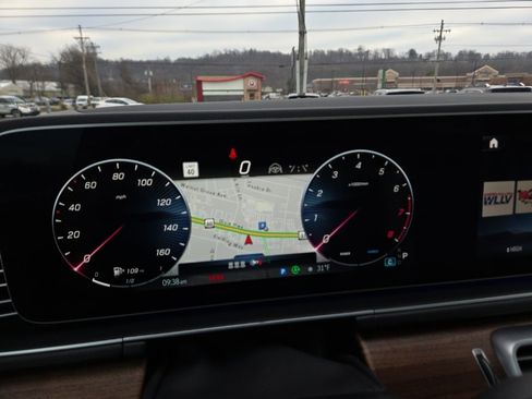 Used 2025 Mercedes-Benz GLE 450 4MATIC image 31