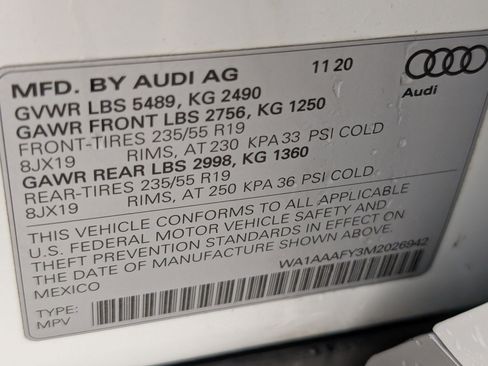 Used 2021 Audi Q5 Premium w/ Convenience Package image 24