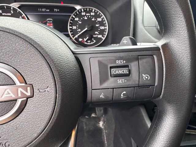 Used 2024 Nissan Rogue S AWD/4WD image 12
