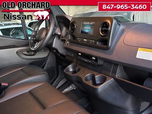 Used 2024 Mercedes-Benz Sprinter 2500 image 16