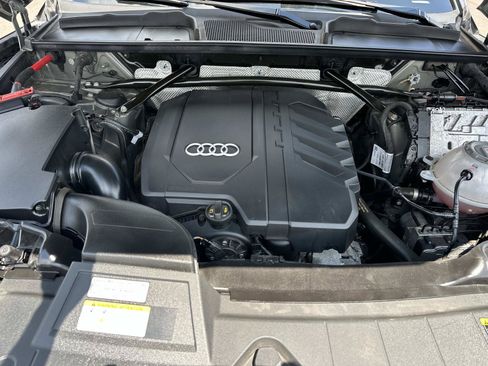 Used 2023 Audi Q5 2.0T Premium w/ Convenience Package AWD/4WD image 10
