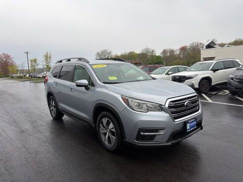 Used 2019 Subaru Ascent Premium AWD/4WD image 3
