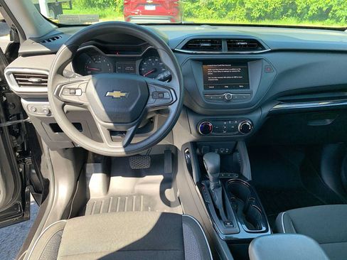 Used 2021 Chevrolet TrailBlazer LS AWD/4WD image 18