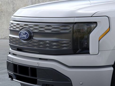 New 2025 Ford F150 Lightning Lariat image 17
