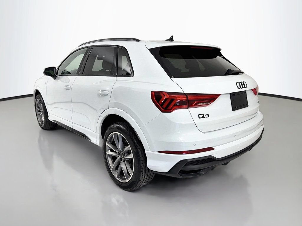 Used 2023 Audi Q3 2.0T Premium Plus w/ Premium Plus Package AWD/4WD image 5