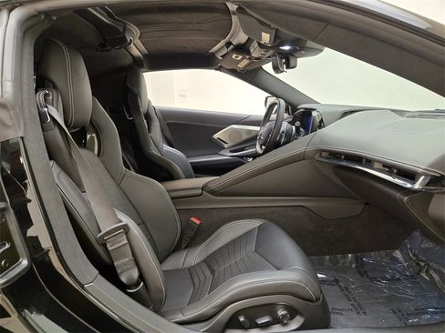 Used 2020 Chevrolet Corvette Stingray Premium Cpe w/ 3LT Preferred Equipment Group image 23