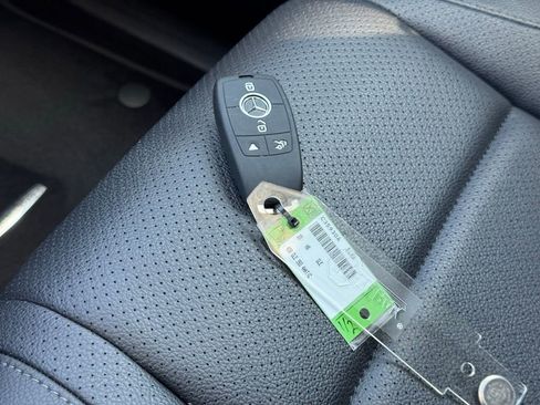 Used 2020 Mercedes-Benz GLE 350 4MATIC image 41