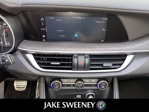 Used 2023 Alfa Romeo Stelvio Ti image 25