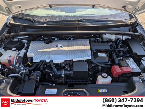Used 2017 Toyota Prius Prime Premium FWD image 39