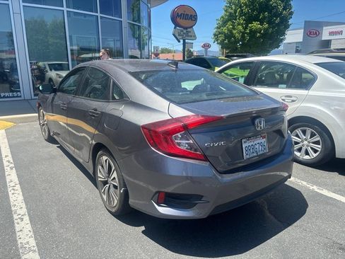 Used 2016 Honda Civic EX-T image 3