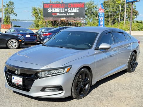 Used 2019 Honda Accord Sport image 8
